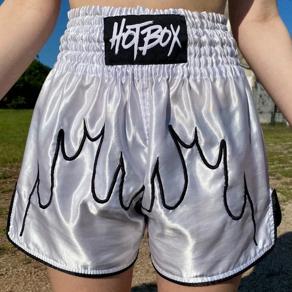 Boxing shorts Thai handmade satin flame embroidery - Picture 1 of 6